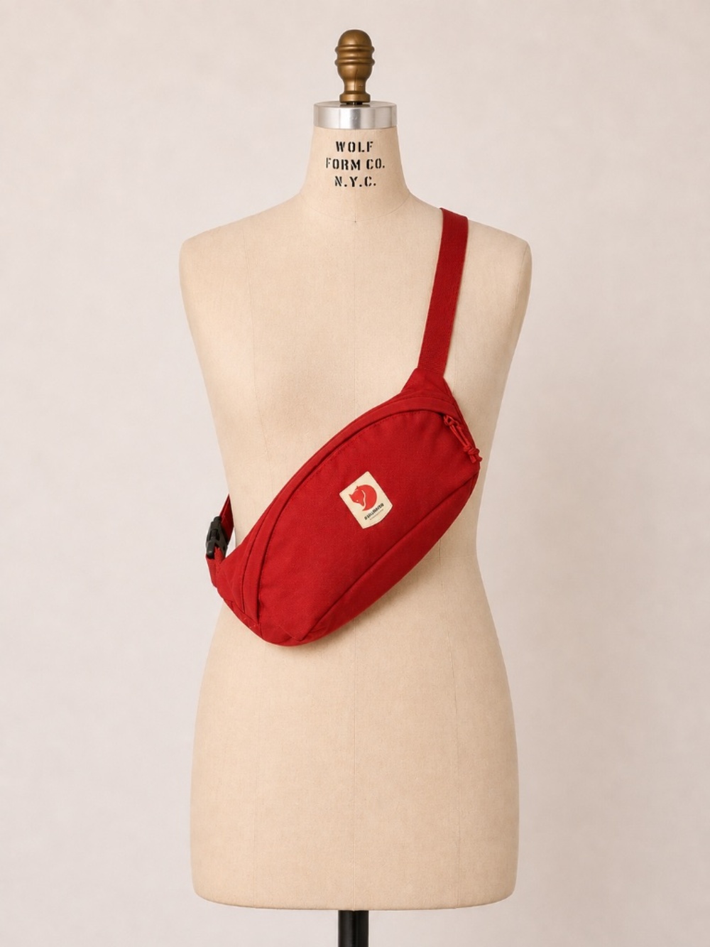 Fjällräven ULVÖ HIP PACK (Medium - Color - Dark Lava)